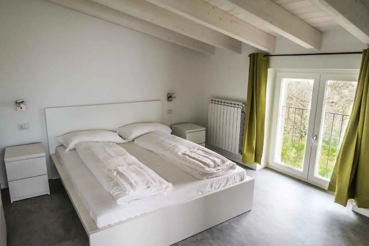 Apartments In Tremosine Sul Garda 34645